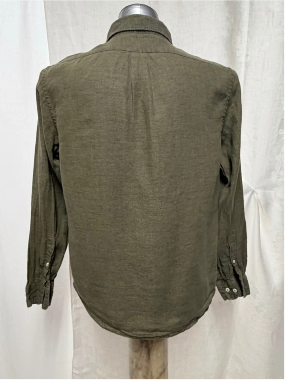 Men's Banana Republic Casual Button Down Linen Shirt Olive green Size M. 1788